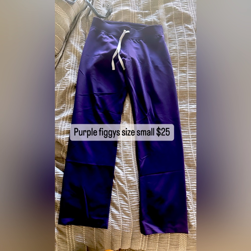 Purple straight pant figs size small